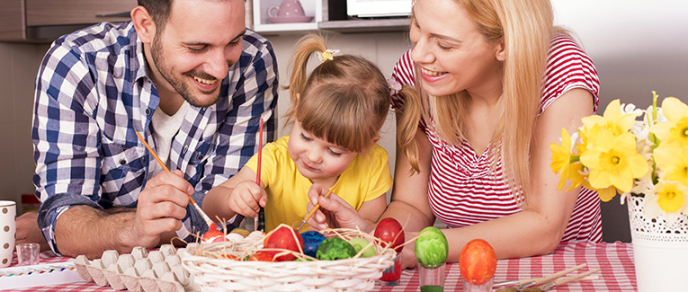 Guía paso a paso para celebrar la Pascua en familia