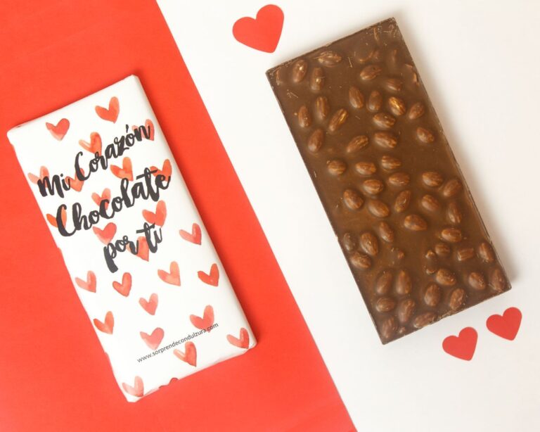 Las mejores frases para acompañar tus chocolates y sorprender a un hombre
